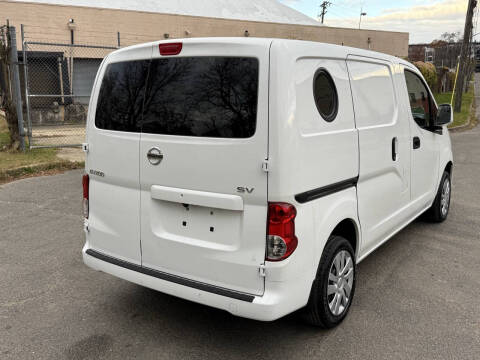 2017 Nissan NV200 SV