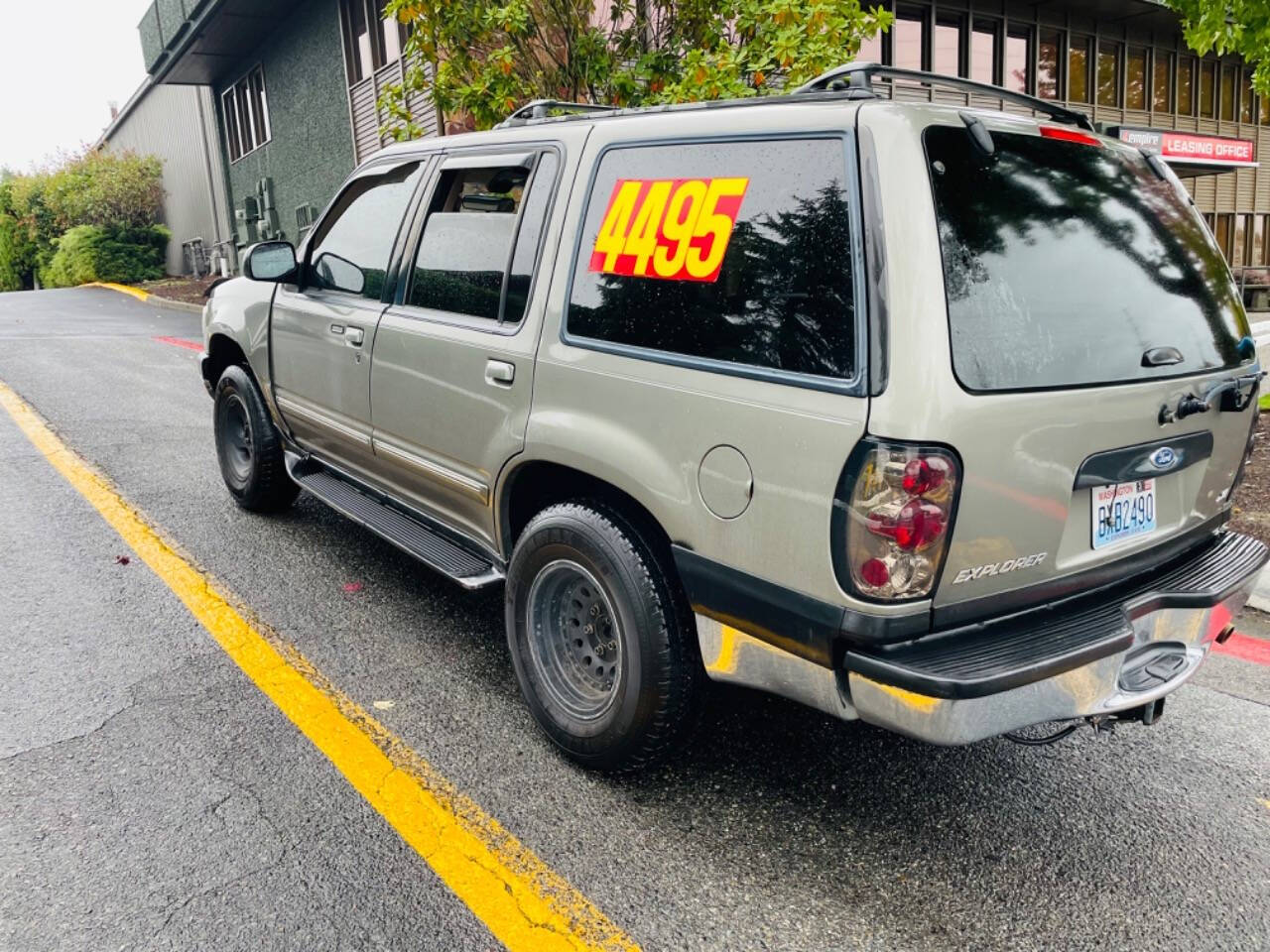 2000 Ford Explorer for sale at New Creation Auto Sales in Everett, WA