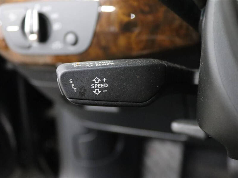 2019 Audi A4 quattro Premium Plus 45 TFSI