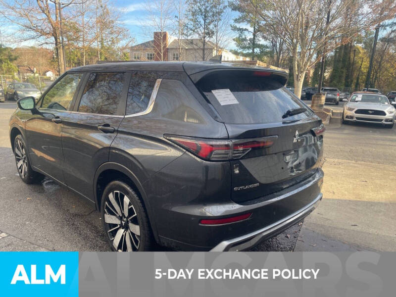 2025 Mitsubishi Outlander SE