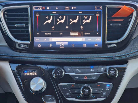 2021 Chrysler Pacifica Touring