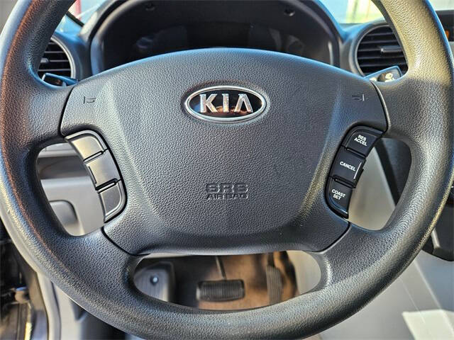 2007 Kia Rondo