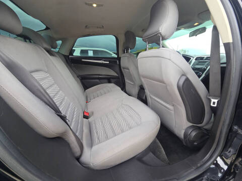 2016 Ford Fusion S