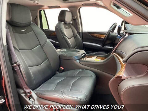 2016 Cadillac Escalade Luxury Collection