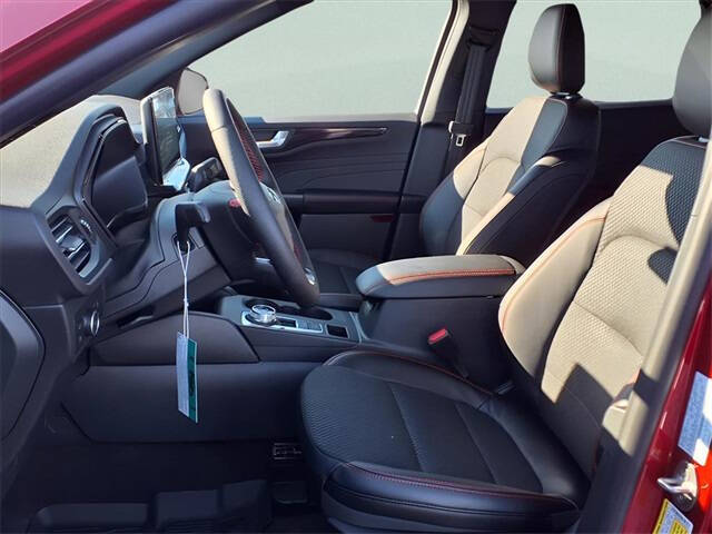 2026 Ford Escape Hybrid ST-Line Select