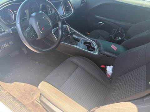 2017 Dodge Challenger SXT