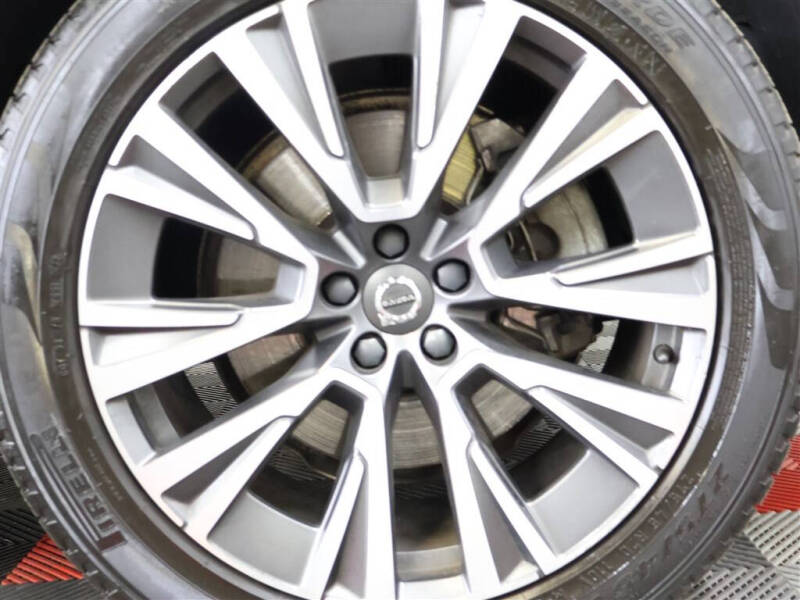 2020 Volvo XC90 T5 Momentum