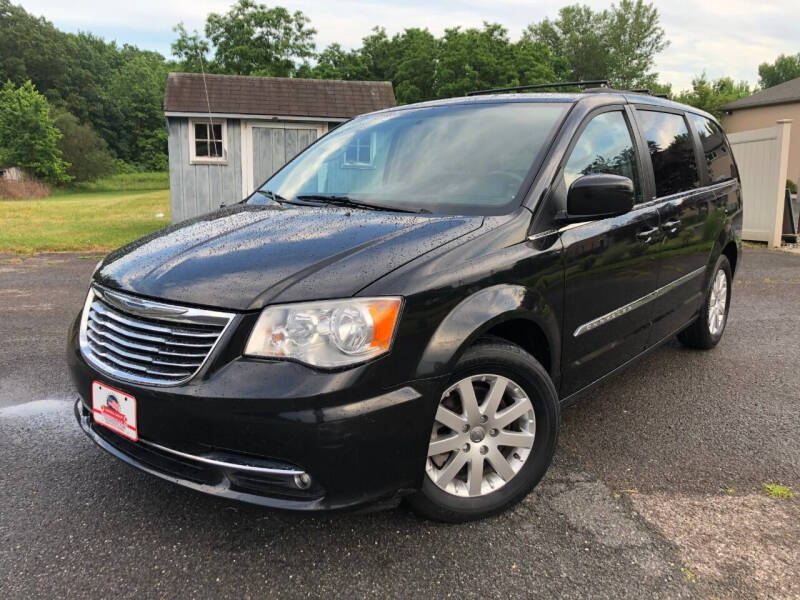 2013 Chrysler Town and Country Touring