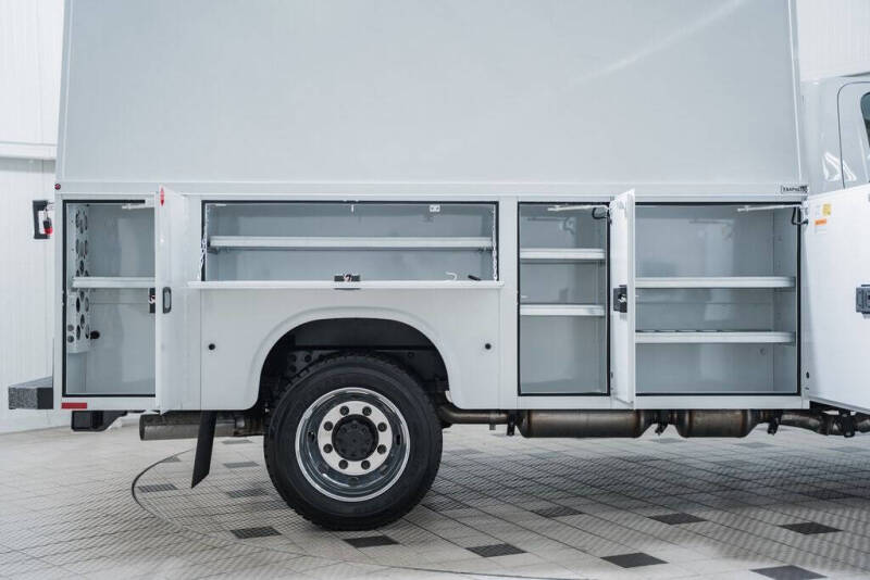 2024 Chevrolet Silverado 5500HD