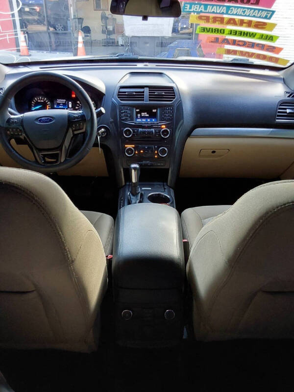 2017 Ford Explorer
