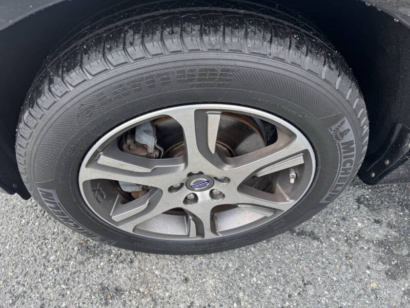 2015 Volvo XC60 T6 Drive-E Platinum