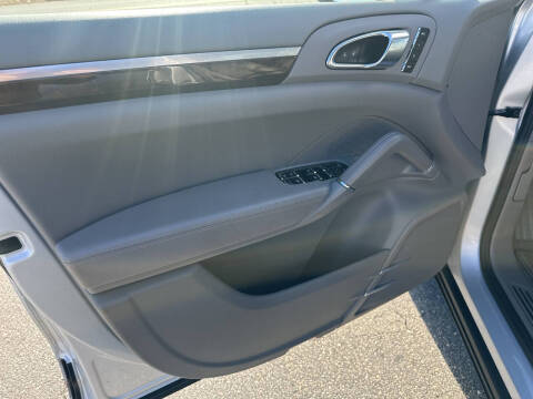 2012 Porsche Cayenne Tiptronic