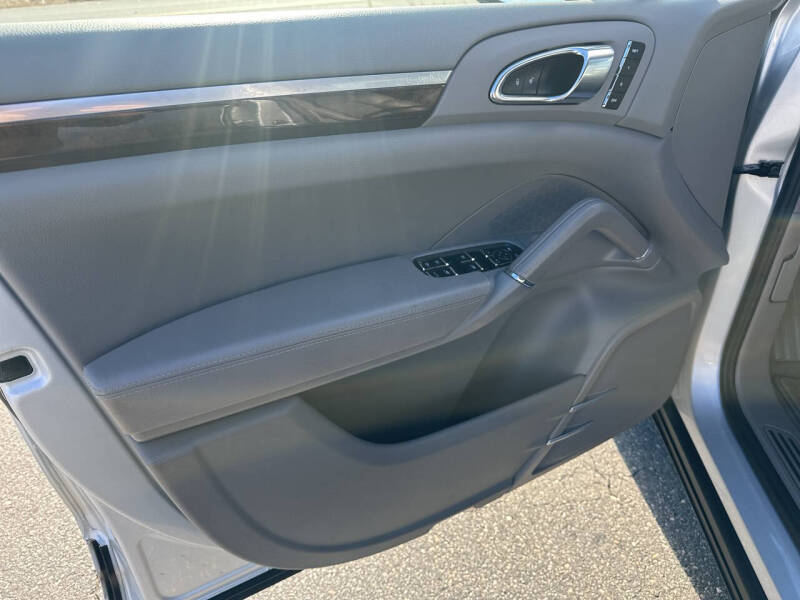 2012 Porsche Cayenne Tiptronic