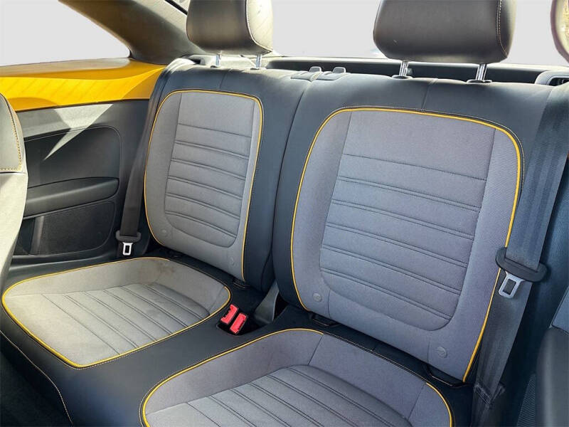 2017 Volkswagen Beetle 1.8T Dune