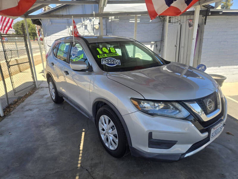 2017 Nissan Rogue SV