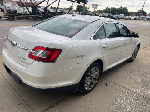 2011 Ford Taurus Limited