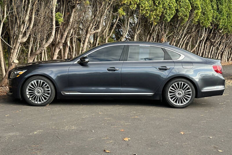 2020 Kia K900 Luxury