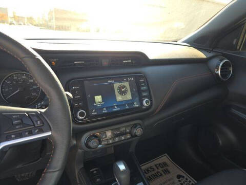 2023 Nissan Kicks SR