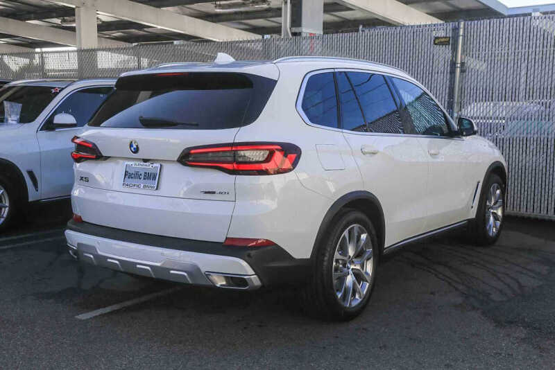 2023 BMW X5 sDrive40i