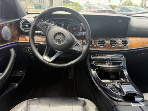 2017 Mercedes-Benz E-Class E 300 4MATIC