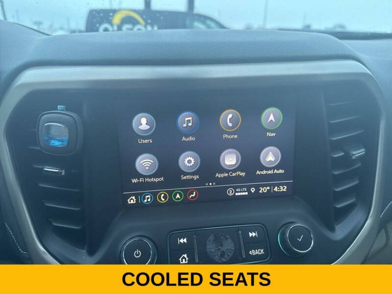 2023 GMC Acadia Denali