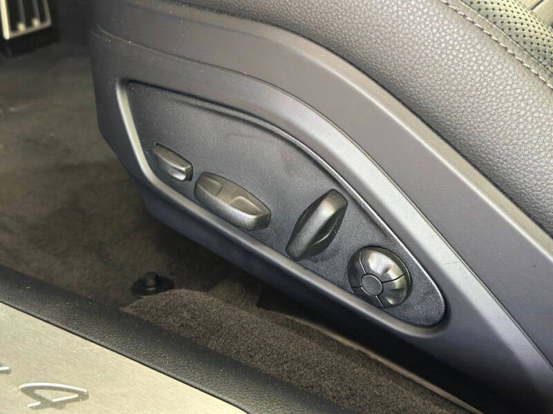 2022 Porsche Panamera