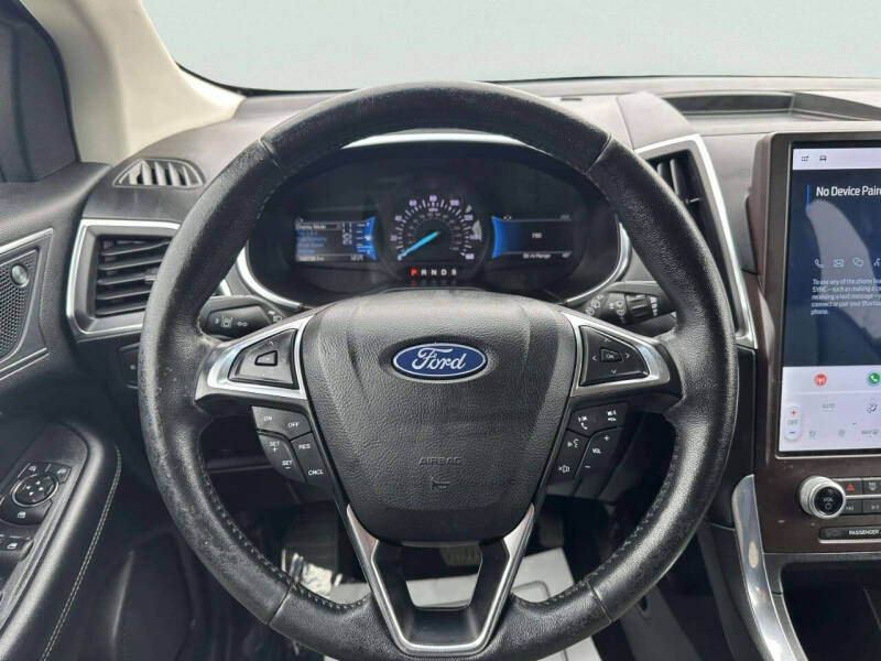 2021 Ford Edge Titanium