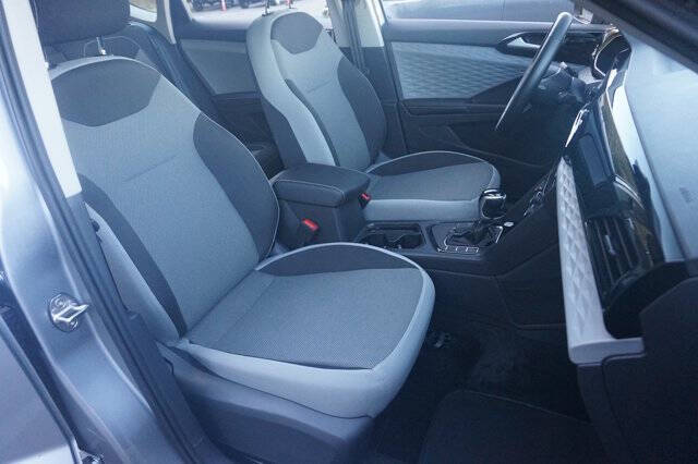 2024 Volkswagen Taos S