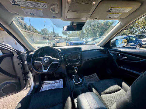 2020 Nissan Rogue SV