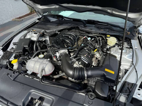 2017 Ford Mustang V6