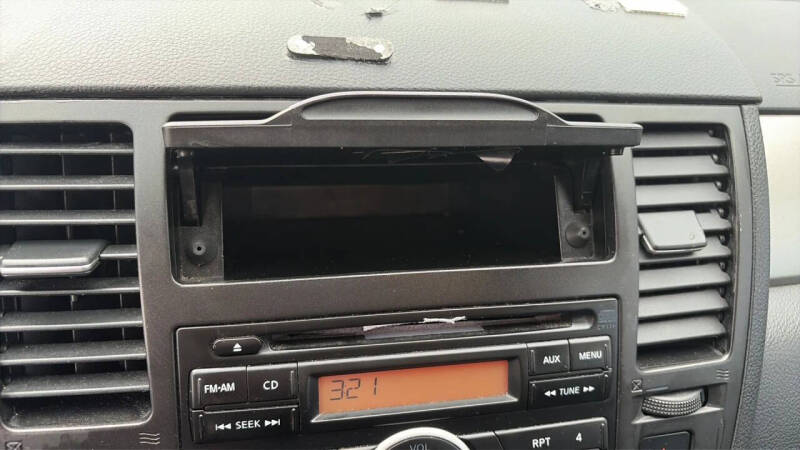 2012 Nissan Versa 1.8 S
