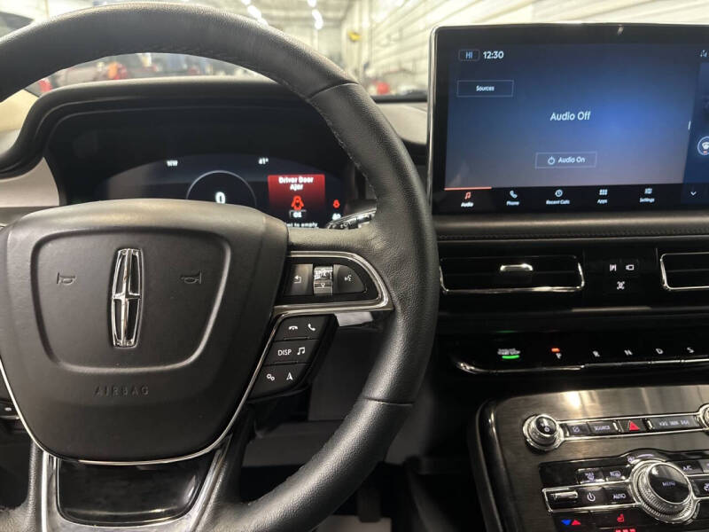 2022 Lincoln Nautilus Standard