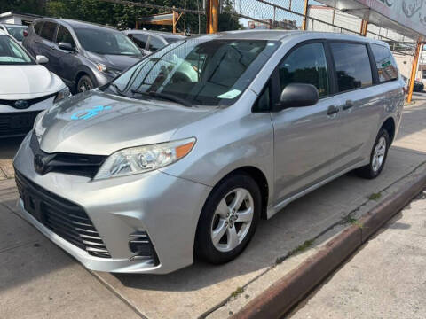 2019 Toyota Sienna L 7-Passenger