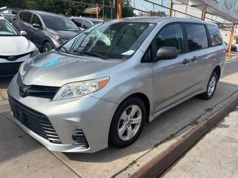 2019 Toyota Sienna L 7-Passenger