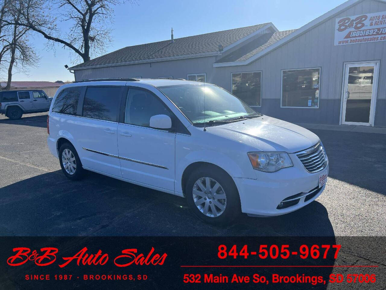 2015 Chrysler Town and Country Touring 4dr Mini Van For Sale