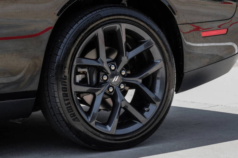 2023 Dodge Challenger SXT