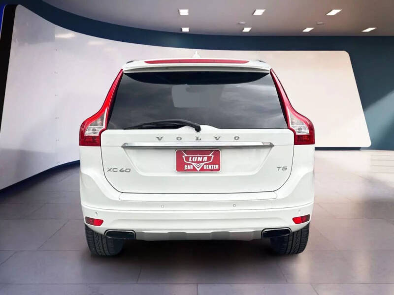 2015 Volvo XC60 T5 Drive-E Premier