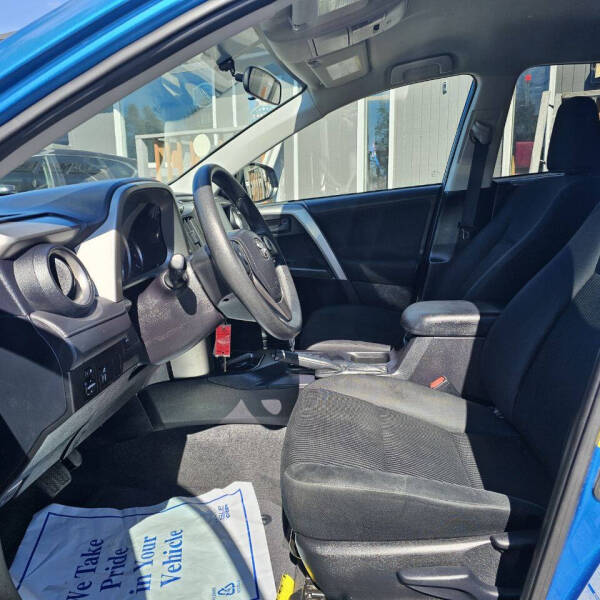 2016 Toyota RAV4 LE