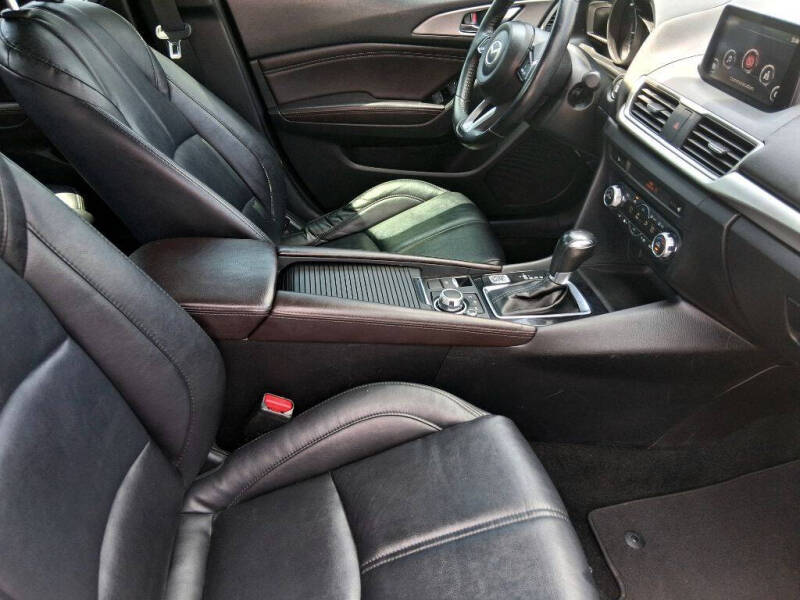 2017 Mazda MAZDA3 Touring