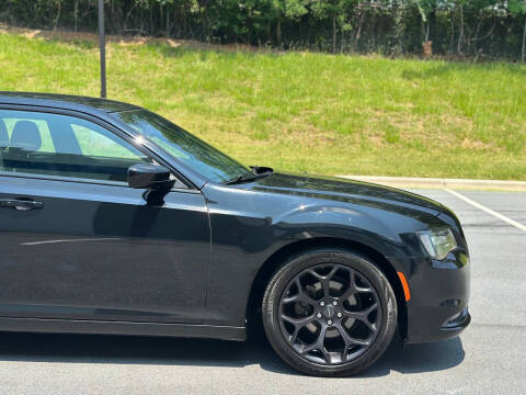 2019 Chrysler 300 S