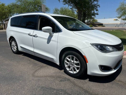 2020 Chrysler Pacifica Touring L