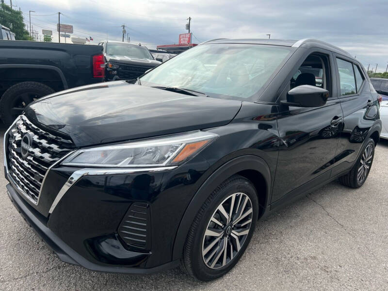 Used 2023 Nissan Kicks SV with VIN 3N1CP5CV2PL514316 for sale in Garland, TX