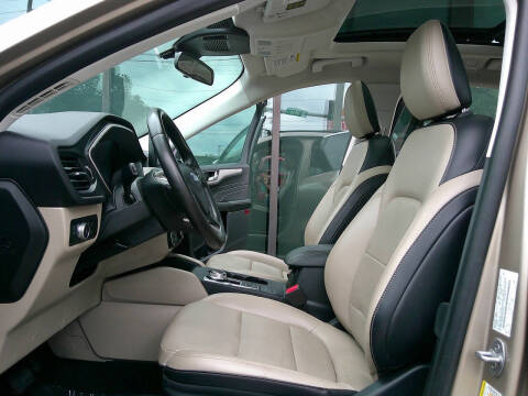 2021 Ford Escape SEL
