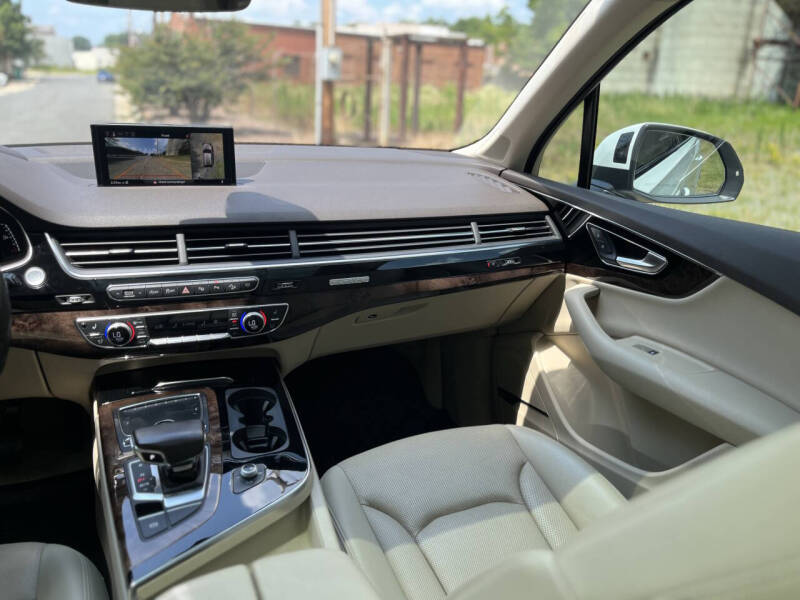 2019 Audi Q7 quattro Prestige 55 TFSI