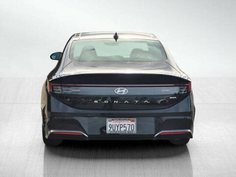2025 Hyundai Sonata Hybrid Limited