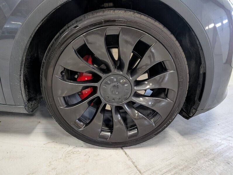 2023 Tesla Model Y Performance