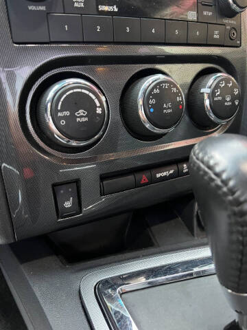 2014 Dodge Challenger SXT