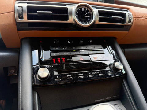 2022 Lexus IS 300