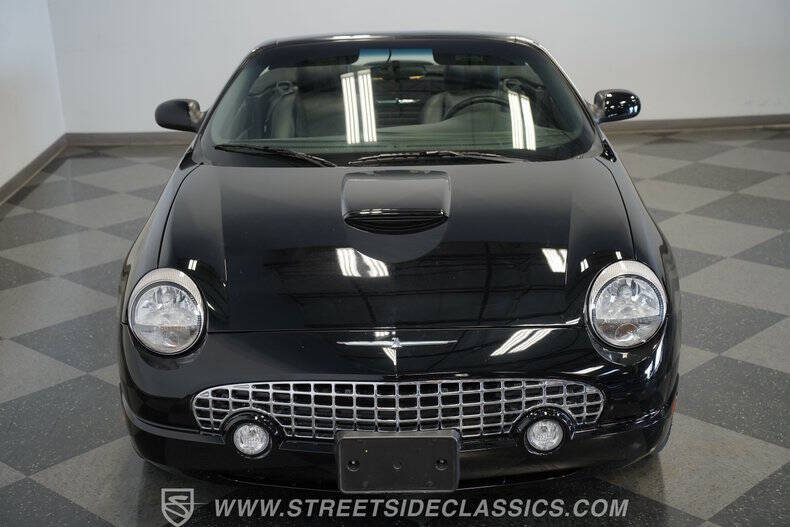 2003 Ford Thunderbird