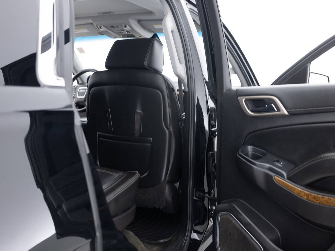 Used Car 2015 Gmc Yukon  Denali 4x4 4dr Suv For Sale Under $20,000 In Coal City, Illinois